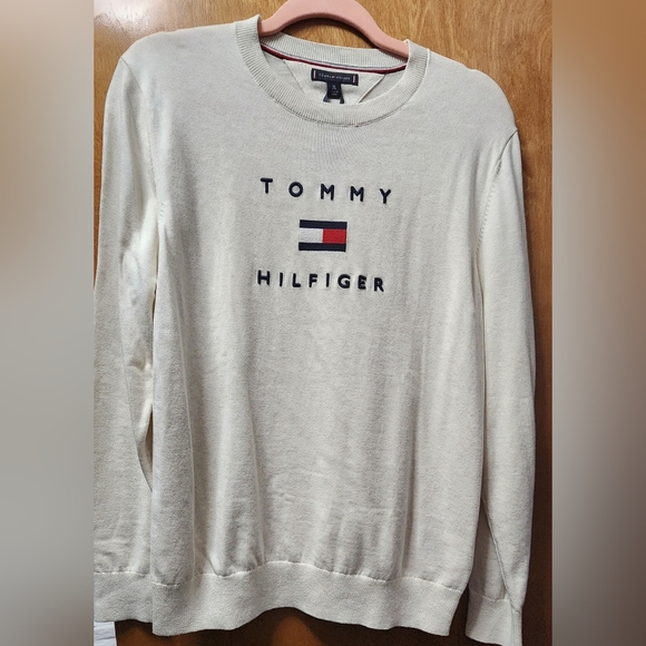Tommy Hilfiger Sweaters - Tommy Hilfiger sweater